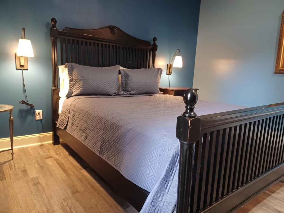 Natchez Manor Bed & Breakfast Екстер'єр фото